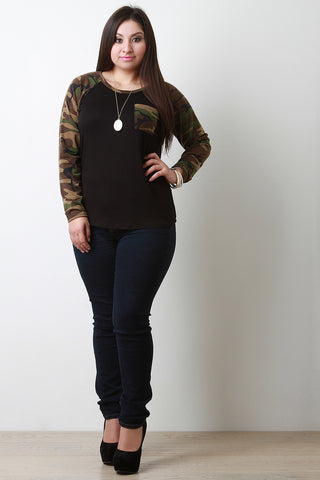 Sleeve And Pocket Camouflage Raglan Top